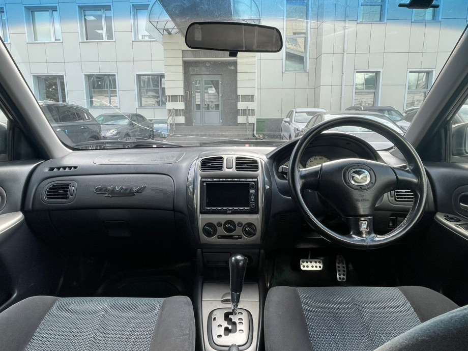 Mazda Familia 2001